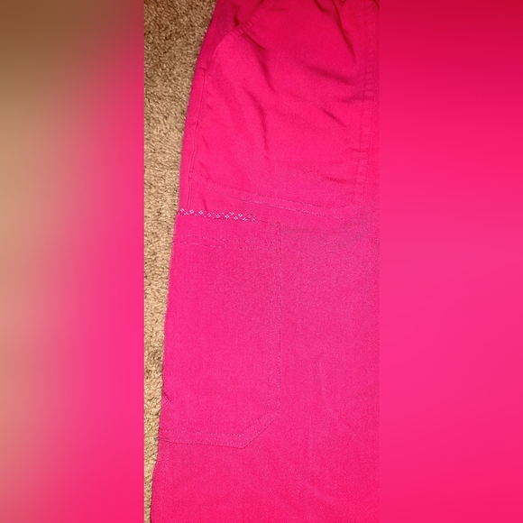Hot pink scrub pant joggers - Picture 2 of 5